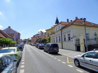 Nabízíme vám pronájem nebytových prostor v centru Mělníka o 