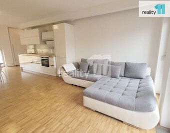 Moderní byt 1kk.
Nabízíme k pronájmu světlý a moderně zaříze