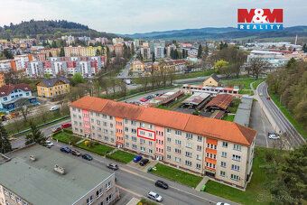 Nabízíme k prodeji byt 3+1 s lodžií, 74 m2. Byt se nachází n