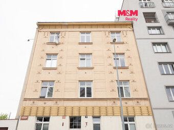 Rádi bychom Vám představili tento byt k pronájmu v srdci Pra