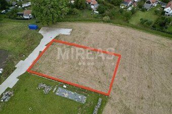 Nabízíme pozemky k prodeji, v obci Hořátev, okr. Nymburk.
K 