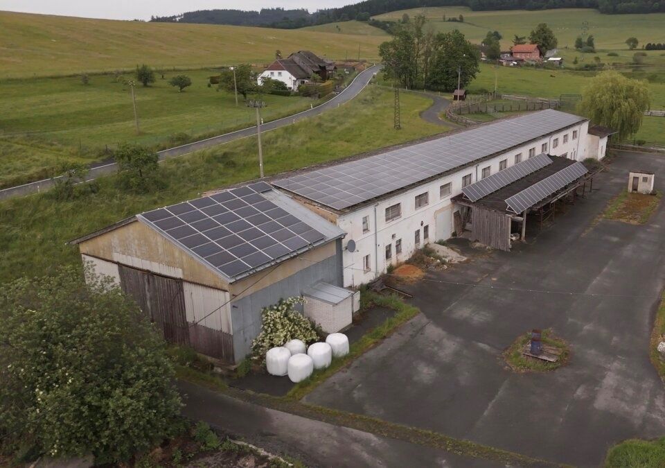 Pronájem výrobního nebo skladovacího prostoru v Dešenicích u
