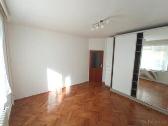 Nabízíme pronájem bytu 1+1 (38m2), sporák, lednička, pračka,