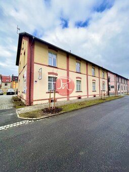Hledáte praktické a dobře dostupné kancelářské zázemí v Ostr
