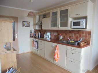 Nabízím k pronájmu krásný, horský, podkrovní apartmán v cent