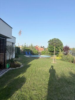 Šindlovy Dvory . 12 let starý nízkoenergetický dům. Klimatiz