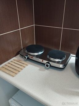 Plně vybavený nový byt 1+kk 25 m2 v osobním vlastnictví Nabí