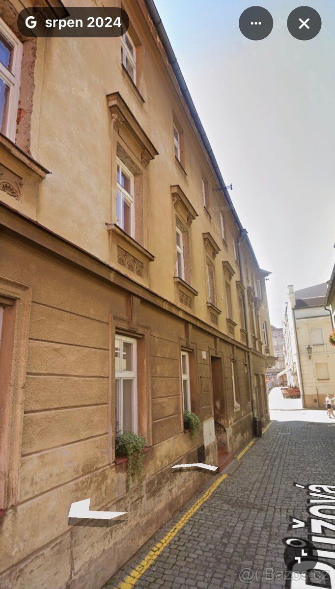 Nabízíme k prodeji soubor nemovitostí v Broumově na náměstí 