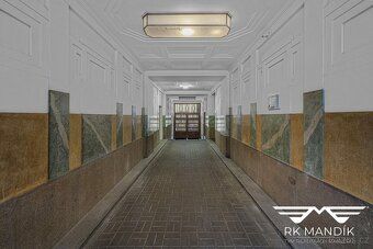 Ev.č. 747-1 UPOZORNĚNÍ: Zájemcům doporučujeme výhradně telef