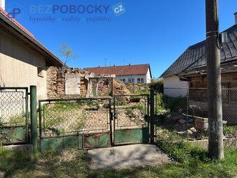 Nabízíme k prodeji pozemek o výměře 145 m2 vedený jako zasta
