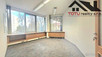 Nabízíme k pronájmu kancelářský prostor o velikosti 17,52 m2