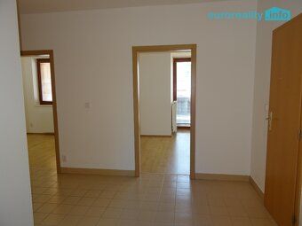 K pronájmu byt velikosti 3+kk o výměře 74 m² v Berouně, klid