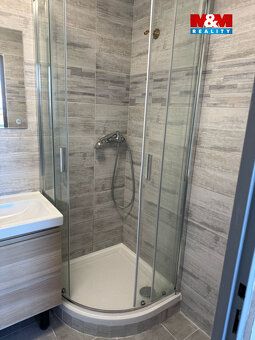 Prodej bytu 3+1 o užitné ploše 72 m² v klidné části obce Rov