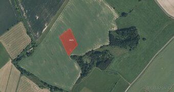 Nabízíme k prodeji ideální 1/2 pole o výměře 3 175 m² v k.ú.