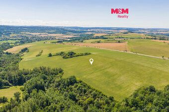 Nabízíme k prodeji ideální 1/2 pole o výměře 3 175 m² v k.ú.