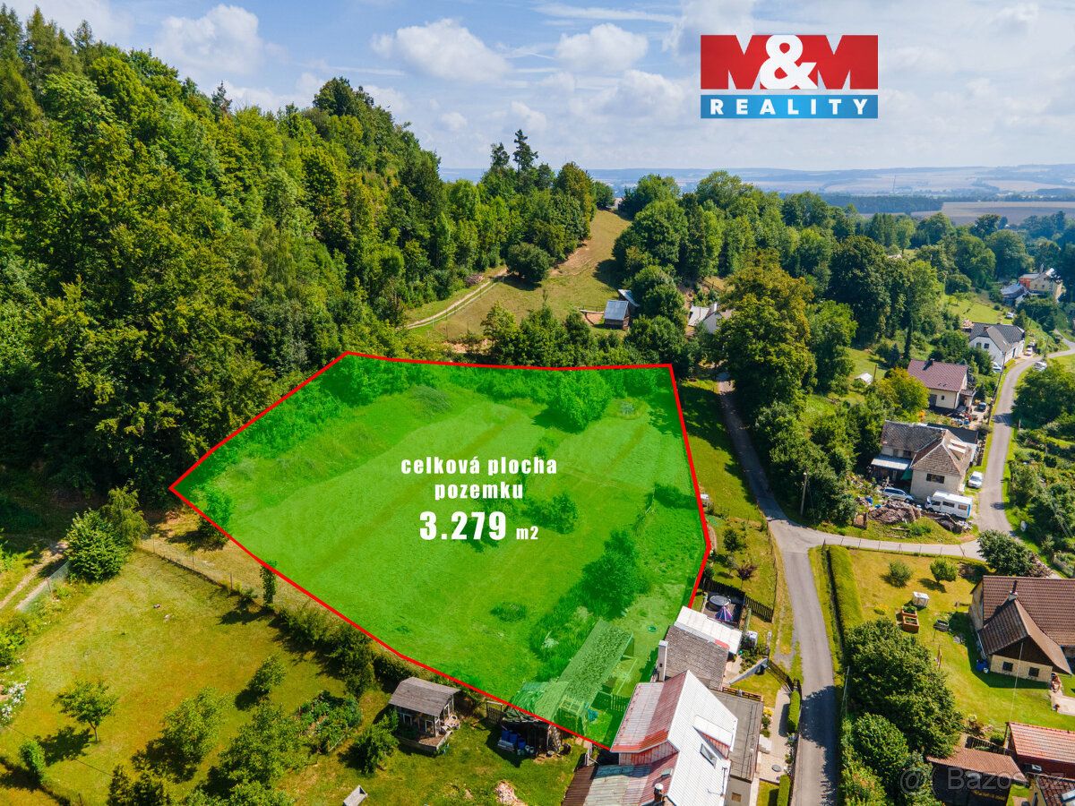 Nabízíme k prodeji krásnou zahradu o rozloze 3279²m, situova