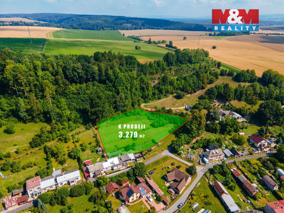 Nabízíme k prodeji krásnou zahradu o rozloze 3279²m, situova