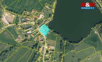 Nabízíme k prodeji pozemek o rozloze 2006 m² v klidné části 