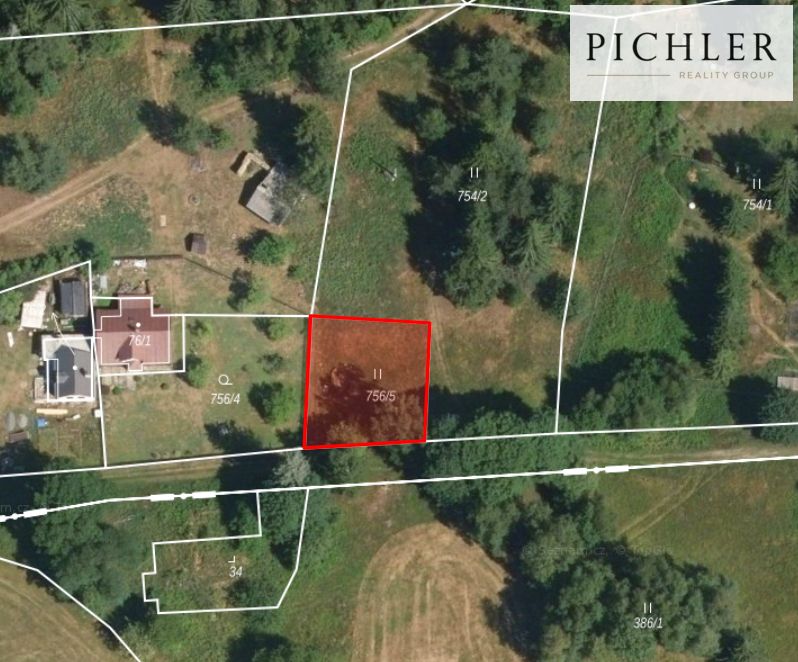Nabízíme ke koupi pozemek o výměře 431 m2 v Suché u Nejdku. 