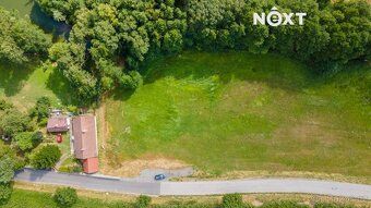 Hledáte pozemek s dobrou dostupností, zároveň soukromím a kl