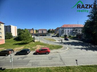K pronájmu nabízím krásný a kompletně zrekonstruovaný byt 3+