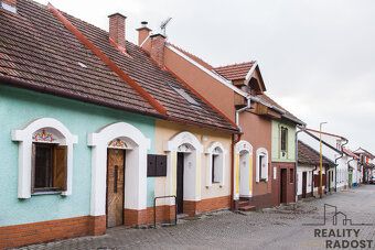 Nabízíme k prodeji malebný vinný sklep v obci Prušánky, část