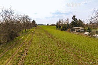 Nabízíme k prodeji pozemek o výměře 2 814 m² v klidné části 