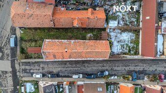 Nabízíme k prodeji zajímavý dům před rekonstrukcí v obci Tvr