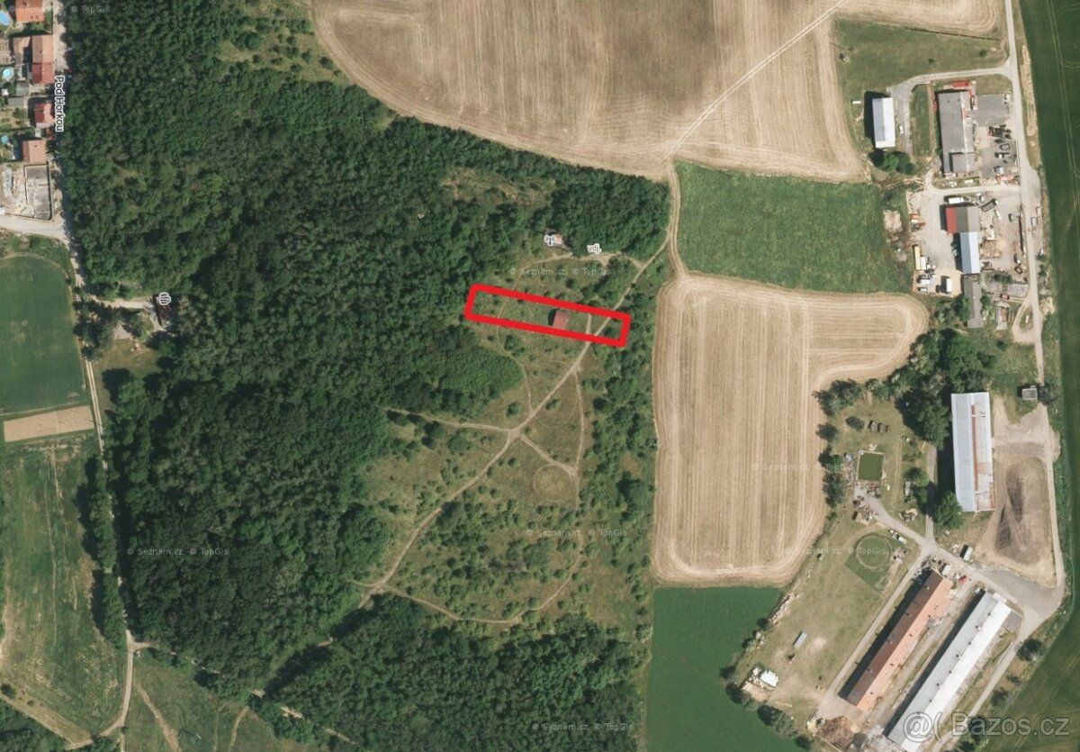 Prodej pozemku o výměře 1661 m2 na kterém je už dlouho rozes