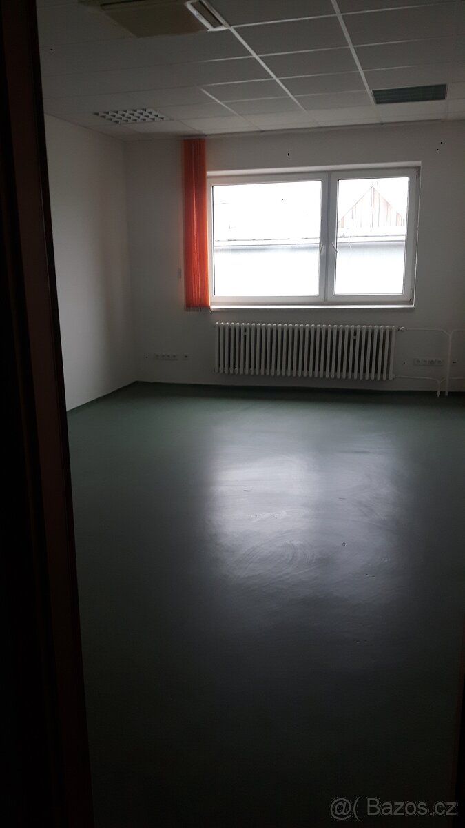 Pronajmu krásnou kancelář o velikosti 25m2 nedaleko centra m
