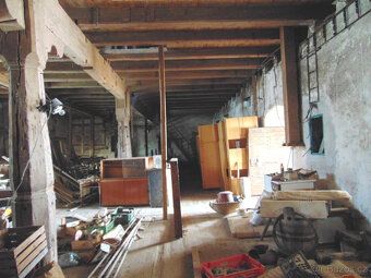 Investiční příležitost ! Rozsáhlý areál, 1 530 m² užitné plo