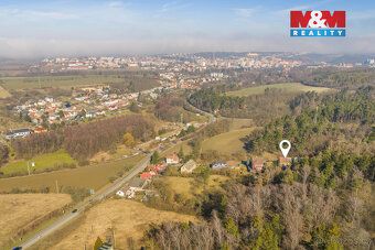 Nabízíme k prodeji rovinatý pozemek o rozloze 1219 m², ideál