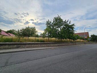 V obci Vícov nabízíme prodej stavebního pozemku o celková pl