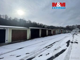Nabízíme k prodeji dvě spojené garáže o celkové výměře 41 m²