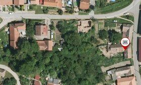 Nabízíme k prodeji rodinný dům spíše určený k demolici v Bož