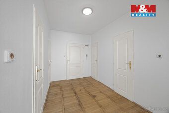 Nabízíme k prodeji světlý byt 2+kk o výměře 65 m² v ulici Su