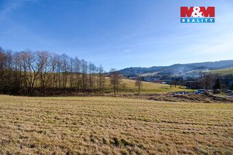 Nabízíme k prodeji komerční pozemek o rozloze 2979 m² v kata