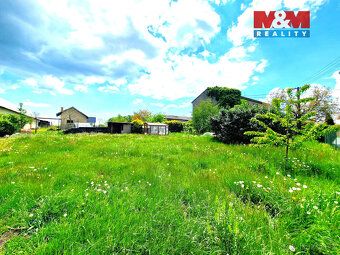 Prodáme rodinný dům o celkové velikosti 180 m2, který se nac