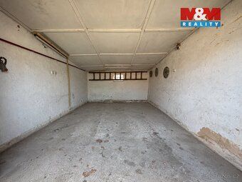 Nabízíme k prodeji zděnou garáž o výměře cca 20 m², situovan