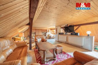 Exkluzivně nabízíme prodej rodinného domu 240 m² s vnitřním 