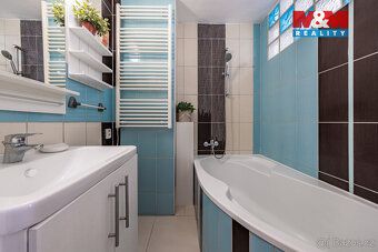 Nabízíme k prodeji slunný byt o užitné ploše 61 m² v osobním