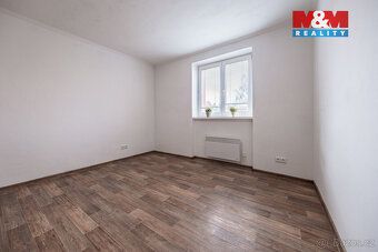 Nabízíme k prodeji slunný byt o užitné ploše 61 m² v osobním