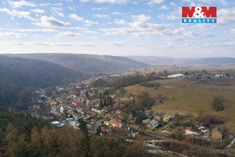 Nabízíme k prodeji stavební pozemek o výměře 600 m² v obci Č