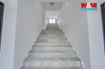 Nabízíme k prodeji moderní byt o dispozici 2+kk a výměře 41 