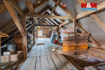 Chalupa je ideální volbou jak pro trvalé bydlení, tak pro re