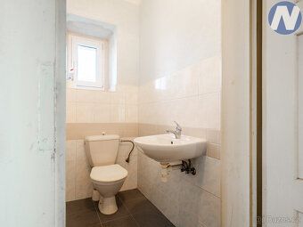 V exkluzivní nabídce představujeme zděný patrový rodinný dům