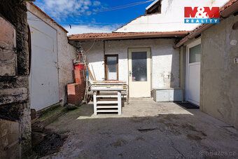 Nabízíme Vám k prodeji řadový rodinný dům v Kostelci na Hané