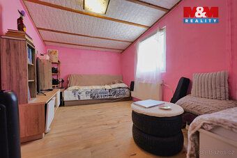 Nabízíme Vám k prodeji řadový rodinný dům v Kostelci na Hané