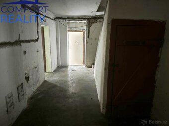 Pronájem-prodej rodinného domu 5+2 o podlahové ploše 200 m2.
