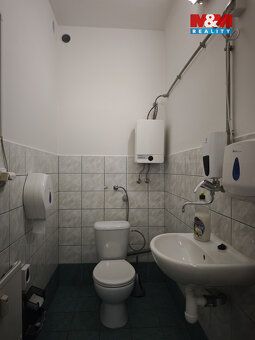Nabízíme k pronájmu prostorné kanceláře v samotném centru Os